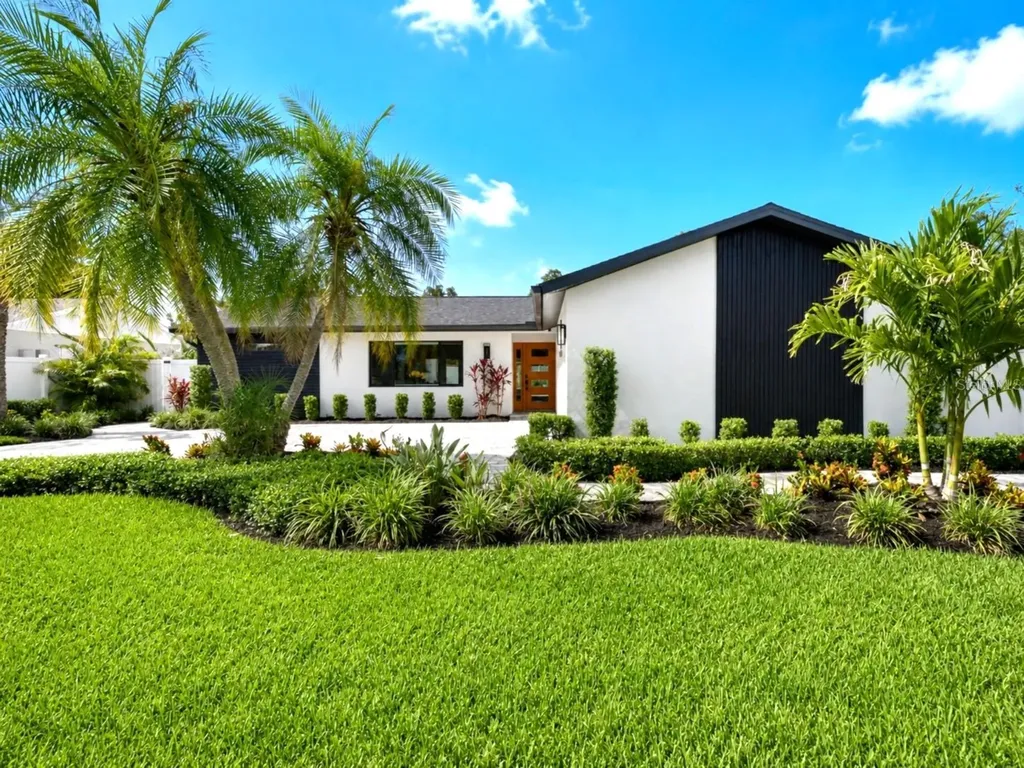 906 Samy Drive Tampa FL 33613
