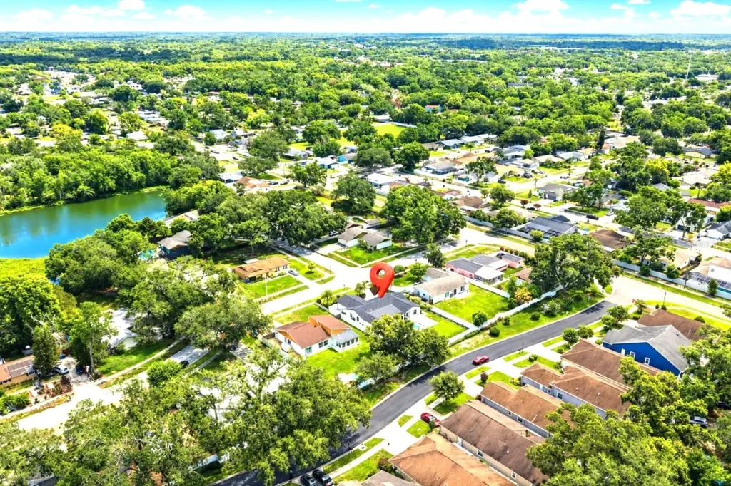 906 Samy Drive Tampa FL 33613
