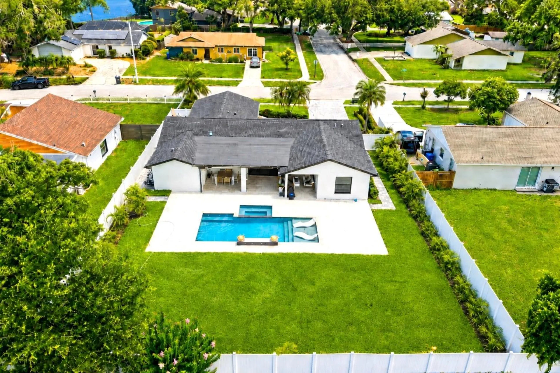 906 Samy Drive Tampa FL 33613