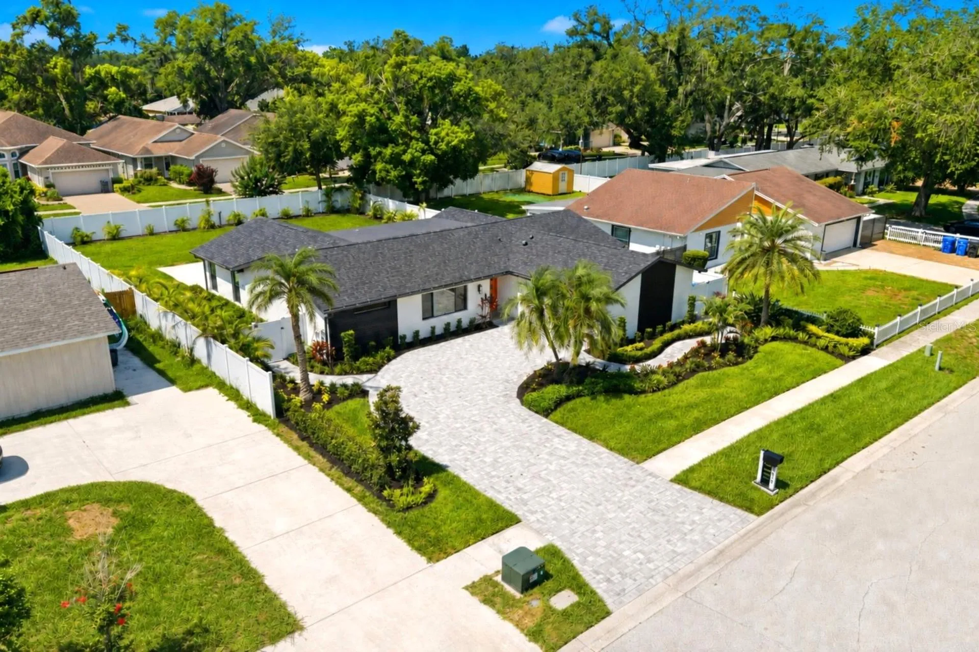 906 Samy Drive Tampa FL 33613