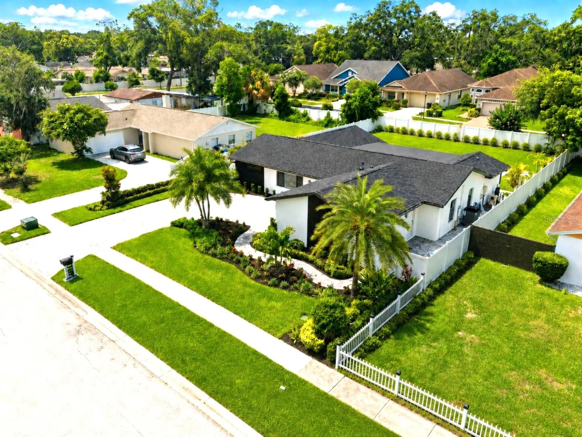 906 Samy Drive Tampa FL 33613