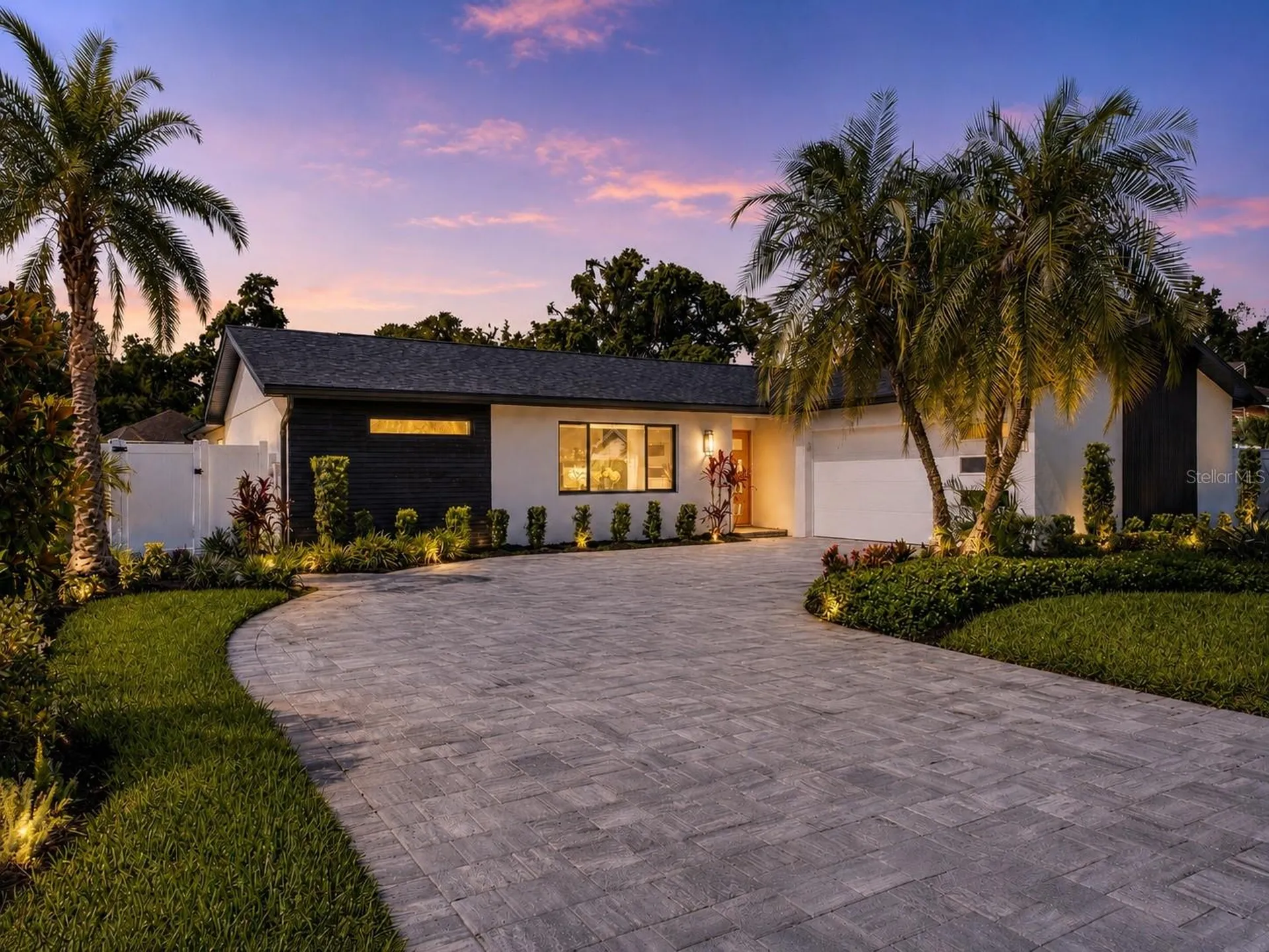 906 Samy Drive Tampa FL 33613
