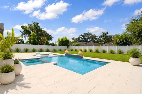 906 Samy Drive Tampa FL 33613