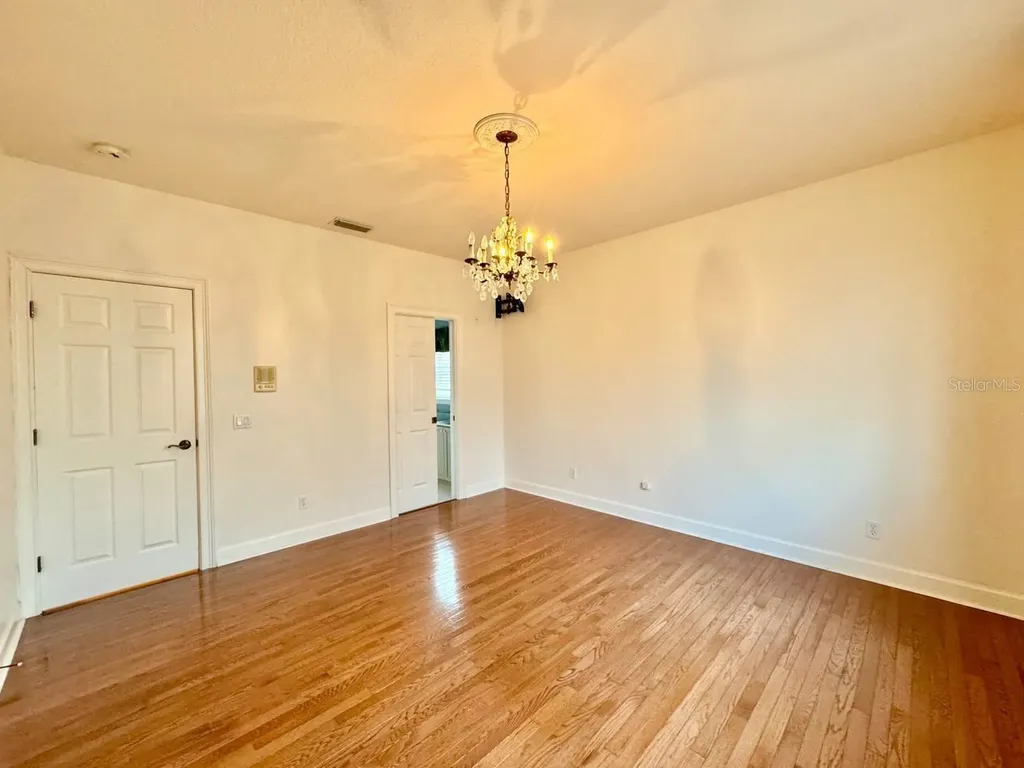 4620 W Browning Avenue Tampa FL 33629