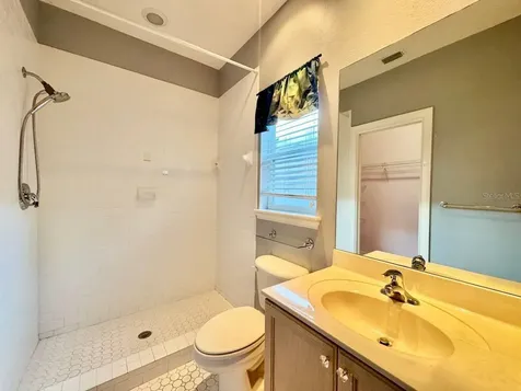 4620 W Browning Avenue Tampa FL 33629