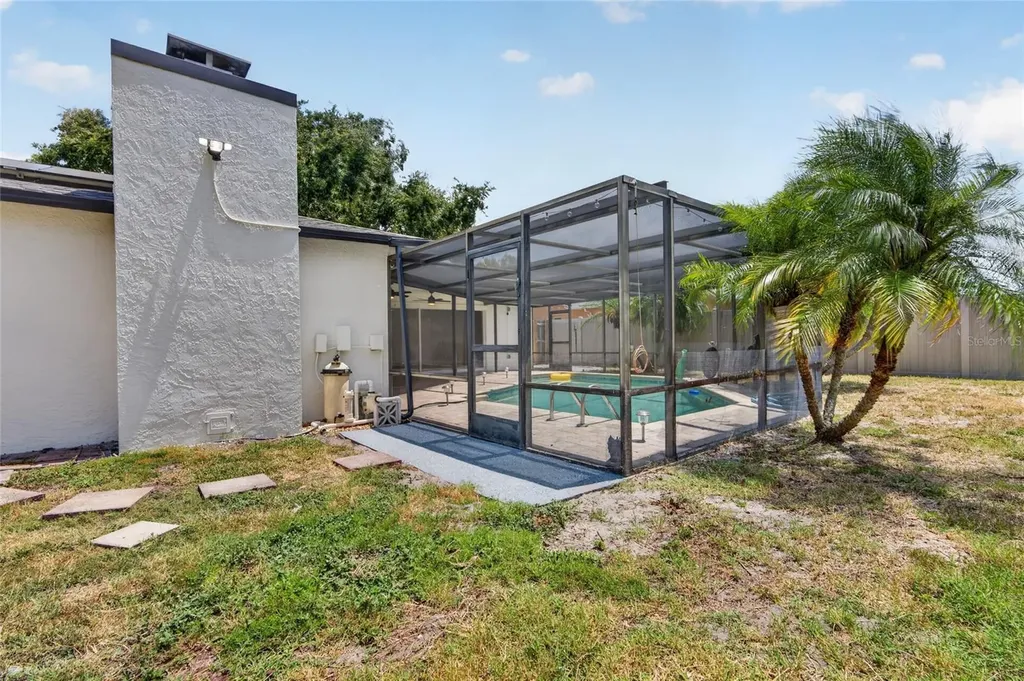 12114 Rhonda Terrace Seminole FL 33772
