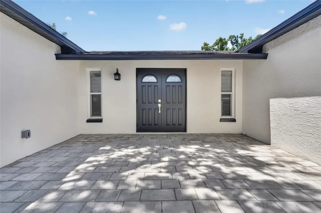 12114 Rhonda Terrace Seminole FL 33772
