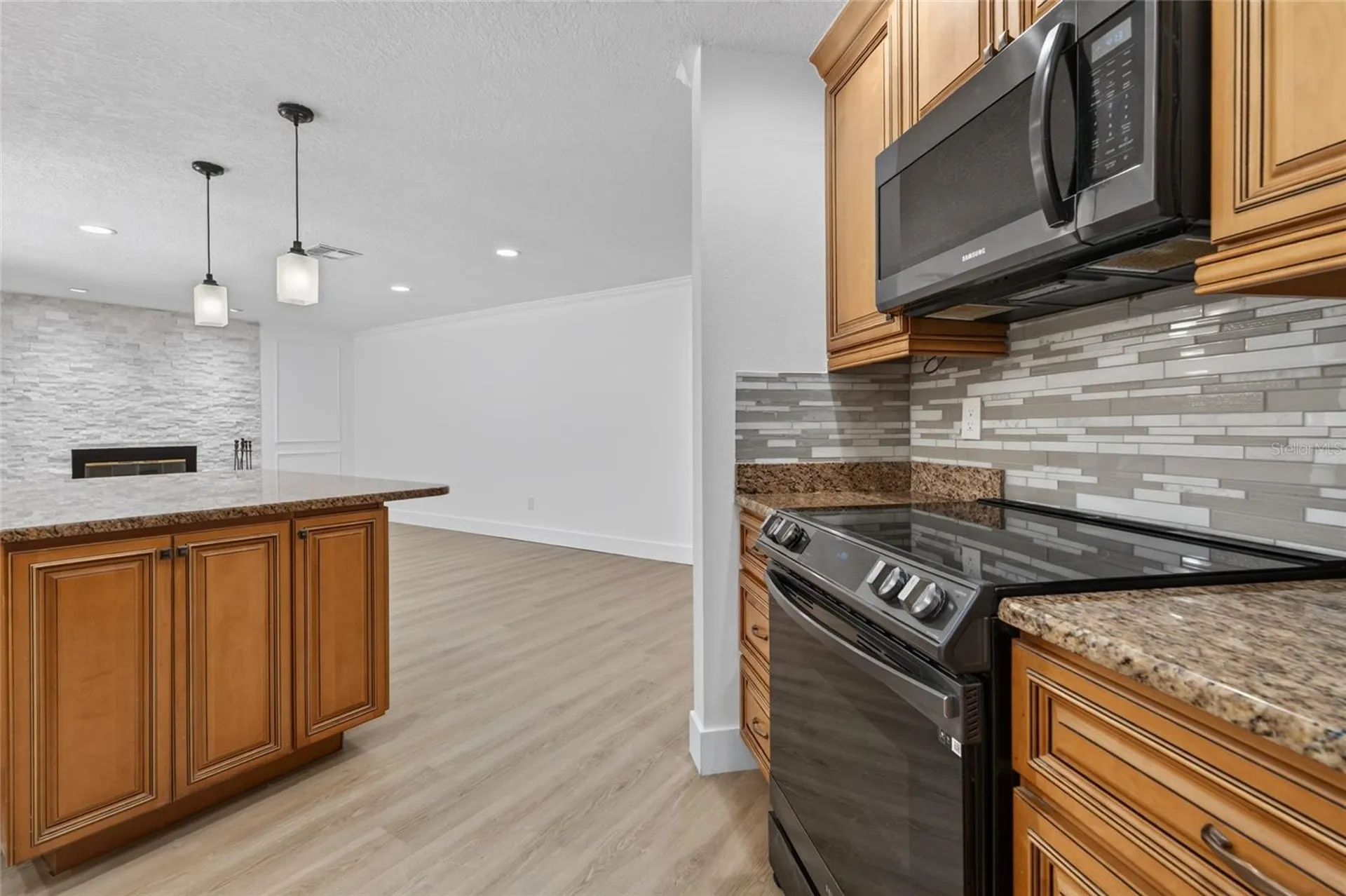 12114 Rhonda Terrace Seminole FL 33772