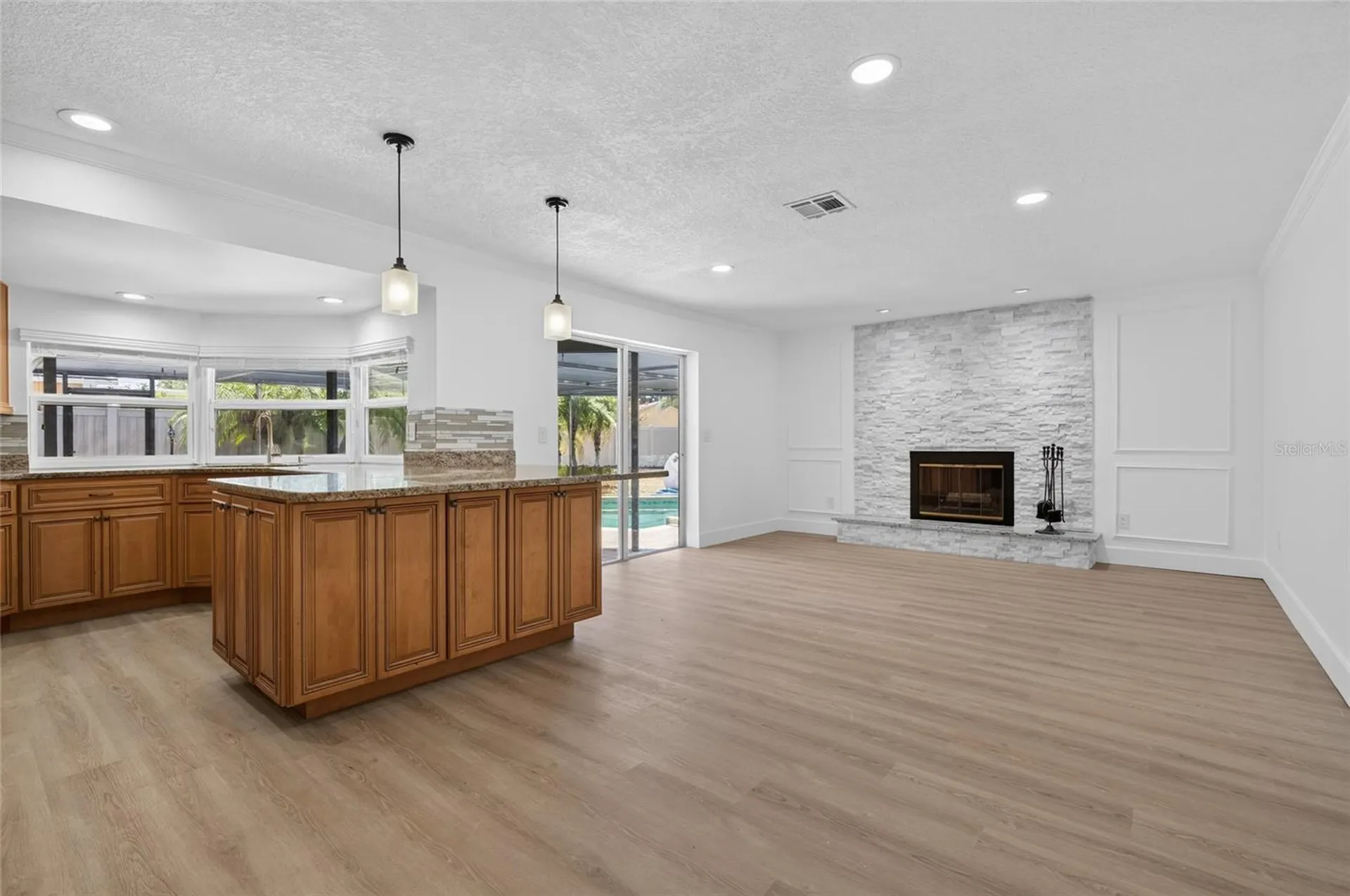 12114 Rhonda Terrace Seminole FL 33772
