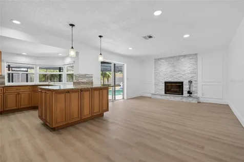 12114 Rhonda Terrace Seminole FL 33772