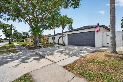 12114 Rhonda Terrace Seminole FL 33772