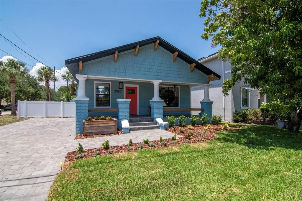 2507 W Gray Street Tampa FL 33609