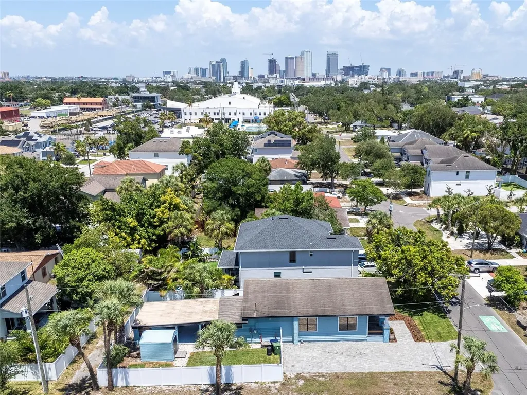 2507 W Gray Street Tampa FL 33609
