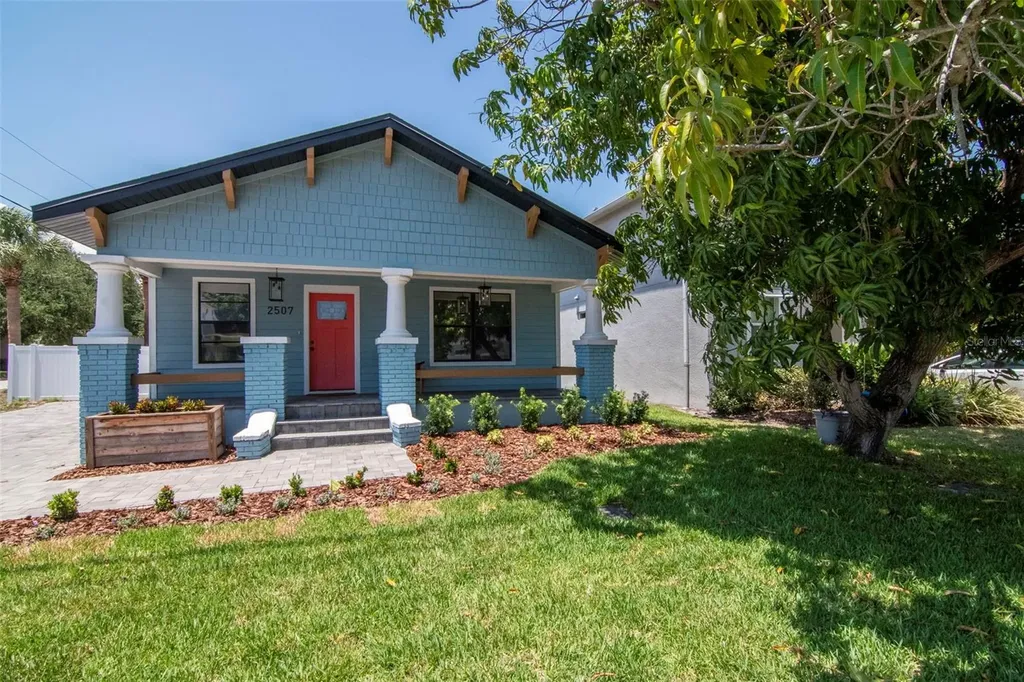 2507 W Gray Street Tampa FL 33609