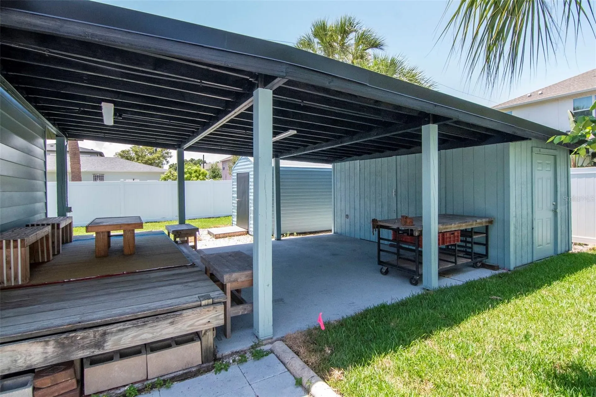 2507 W Gray Street Tampa FL 33609