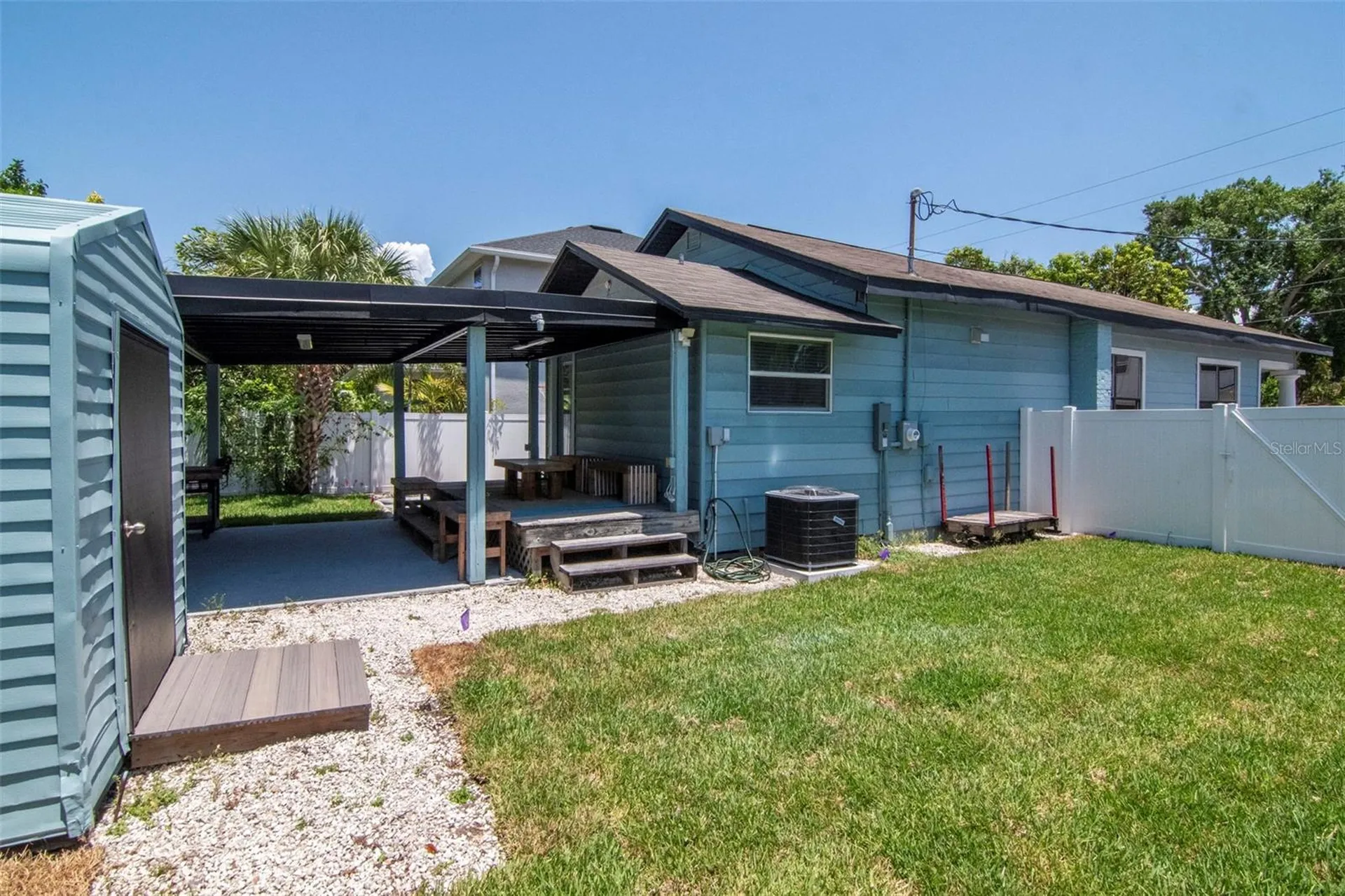 2507 W Gray Street Tampa FL 33609