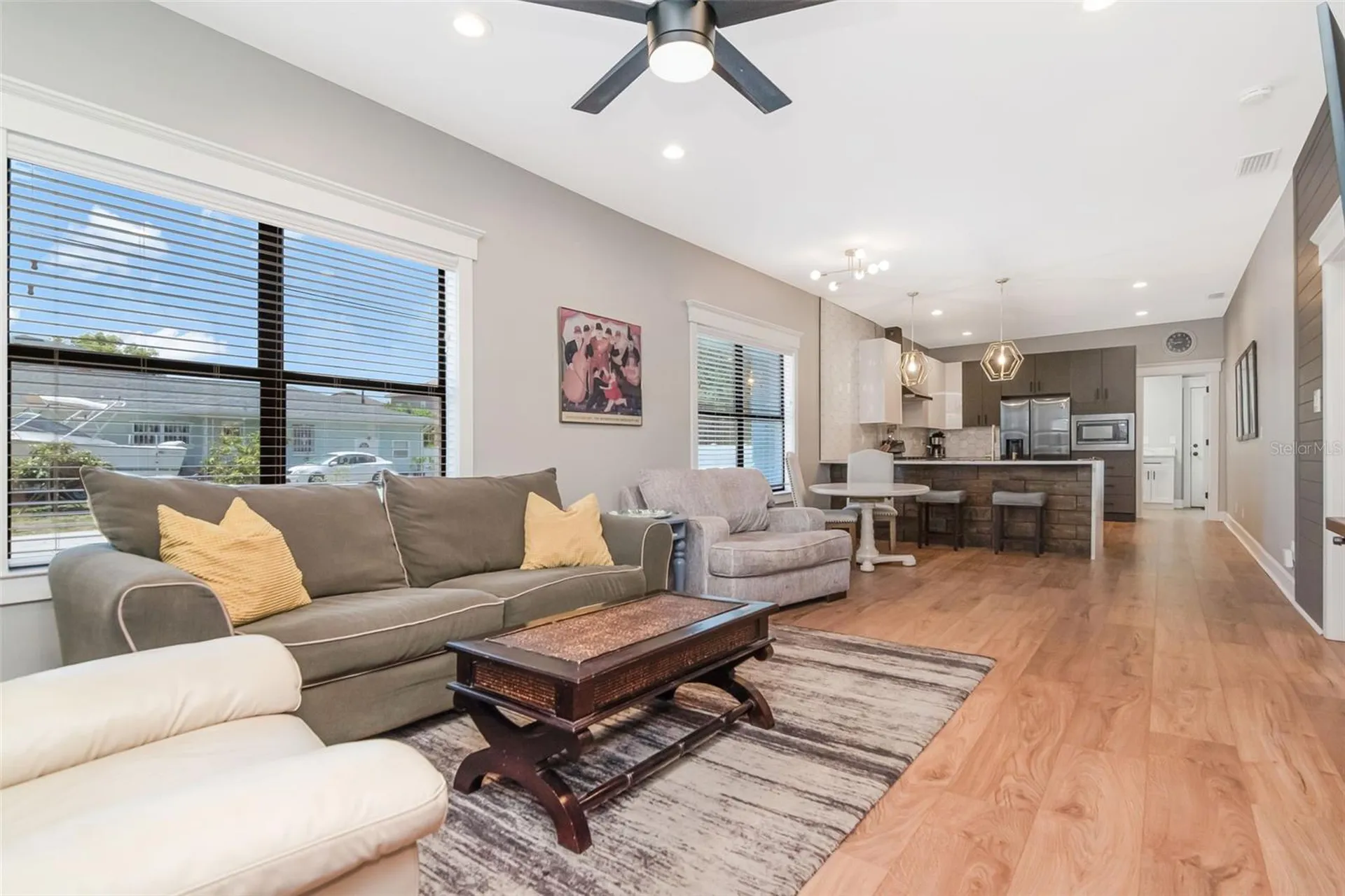 2507 W Gray Street Tampa FL 33609