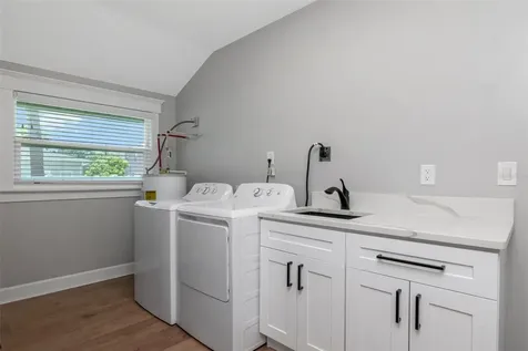 2507 W Gray Street Tampa FL 33609