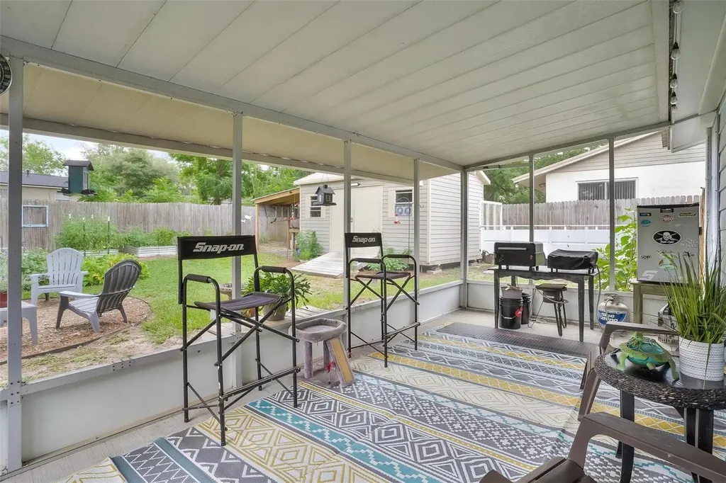 709 Cindy Avenue Fruitland Park FL 34731