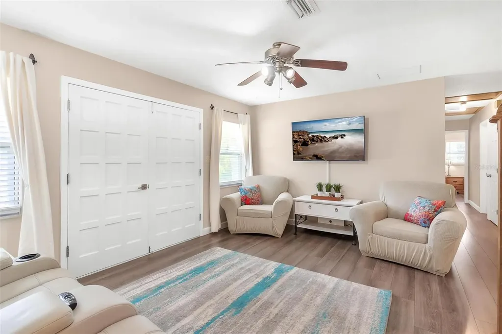 709 Cindy Avenue Fruitland Park FL 34731