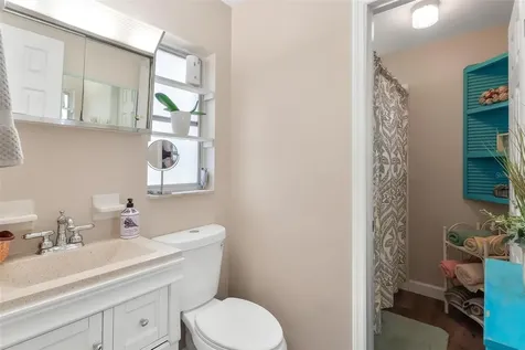 709 Cindy Avenue Fruitland Park FL 34731