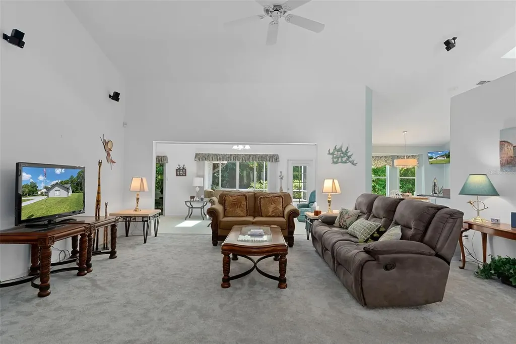 43 Linder Circle Homosassa FL 34446