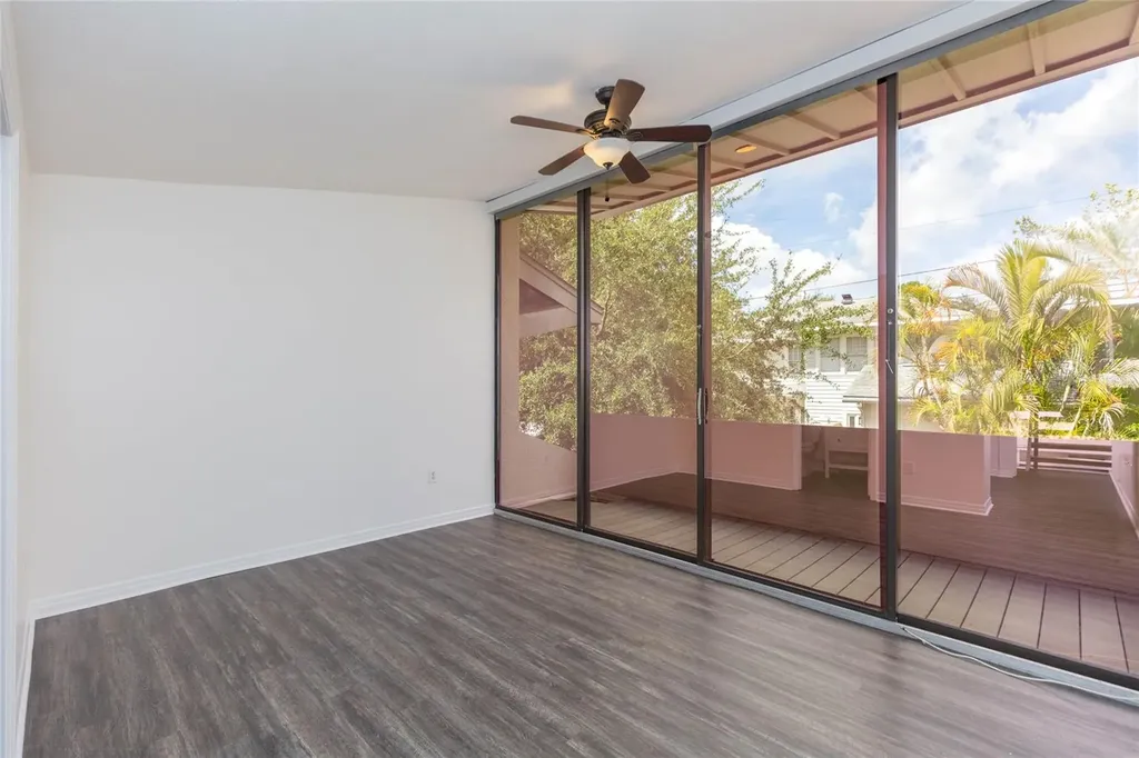 1511 S Bay Villa Place Tampa FL 33629