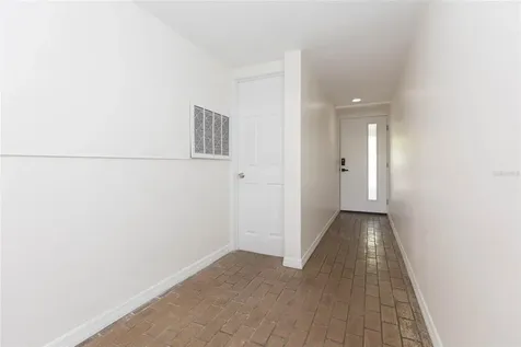 1511 S Bay Villa Place Tampa FL 33629