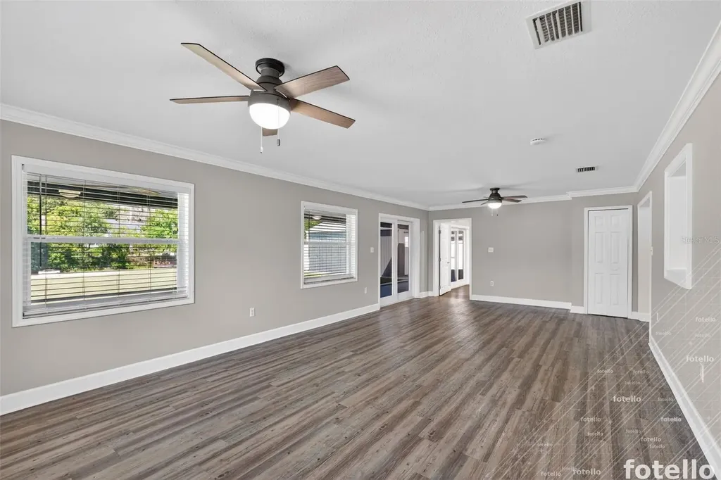 1330 S Shore Drive St Cloud FL 34771