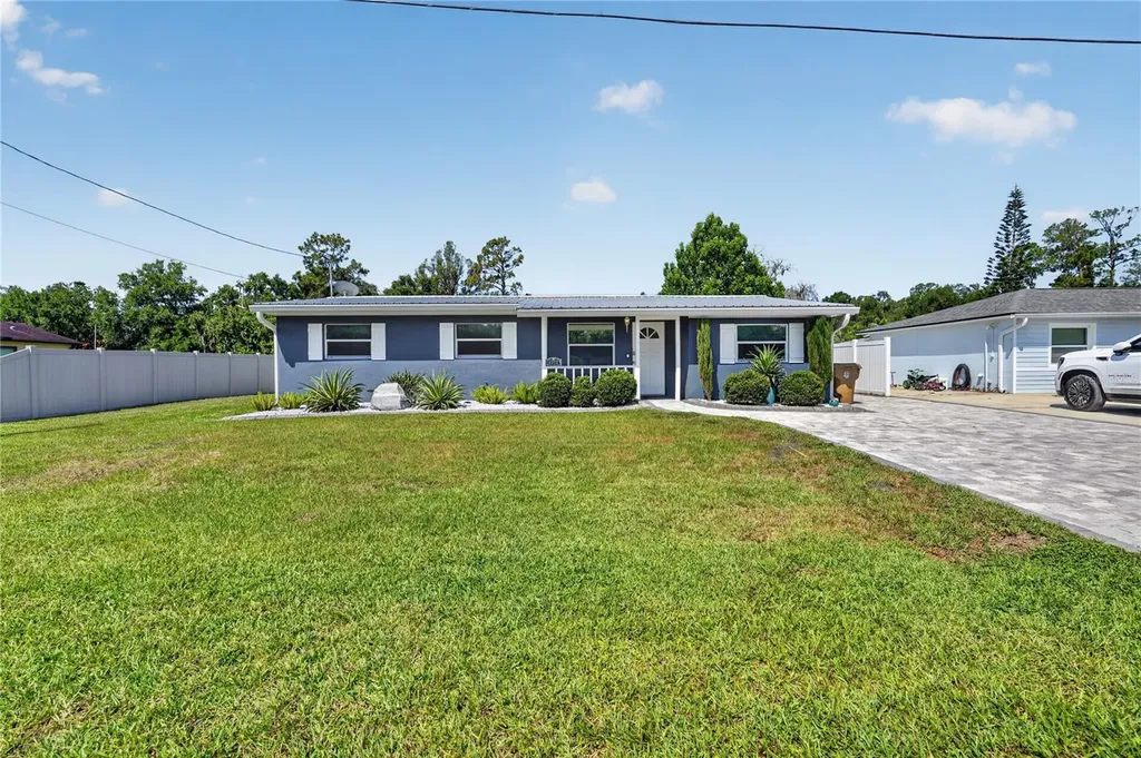 1330 S Shore Drive St Cloud FL 34771