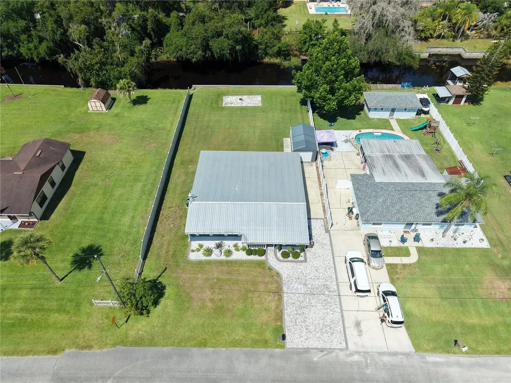 1330 S Shore Drive St Cloud FL 34771