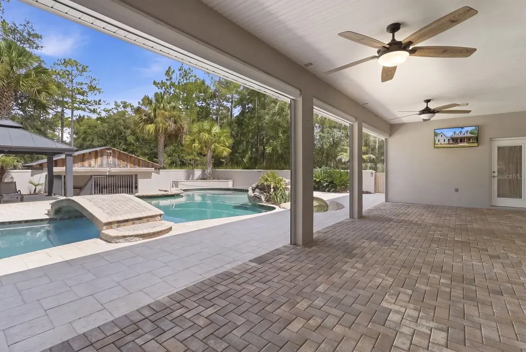 91 S School Avenue Lecanto FL 34461