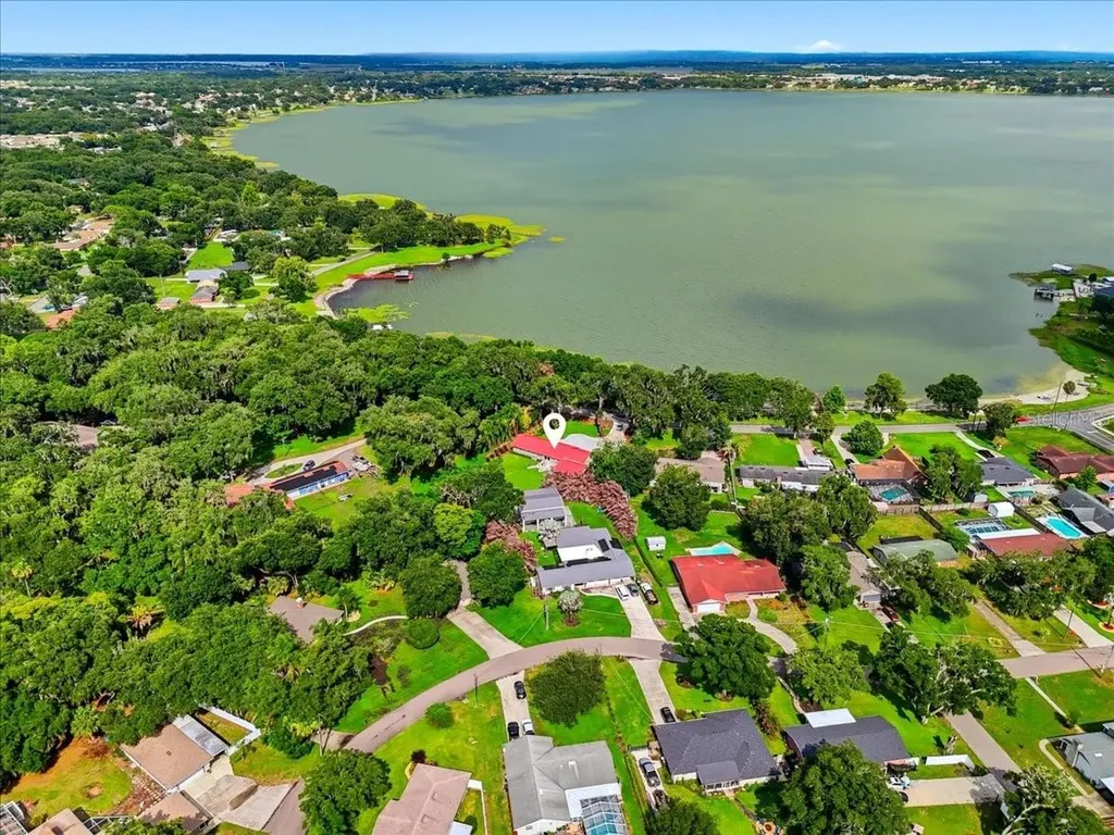 2072 Lake Ariana Boulevard Auburndale FL 33823