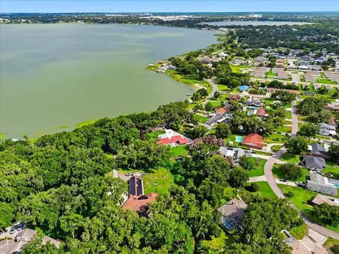 2072 Lake Ariana Boulevard Auburndale FL 33823