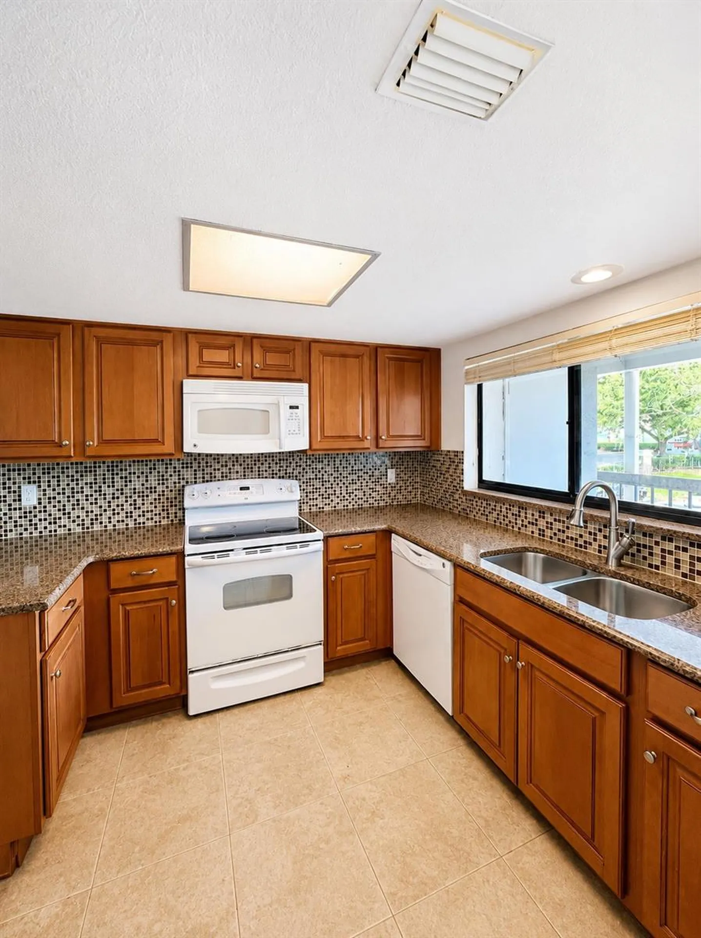 1054 Lotus Cove Court Altamonte Springs FL 32714