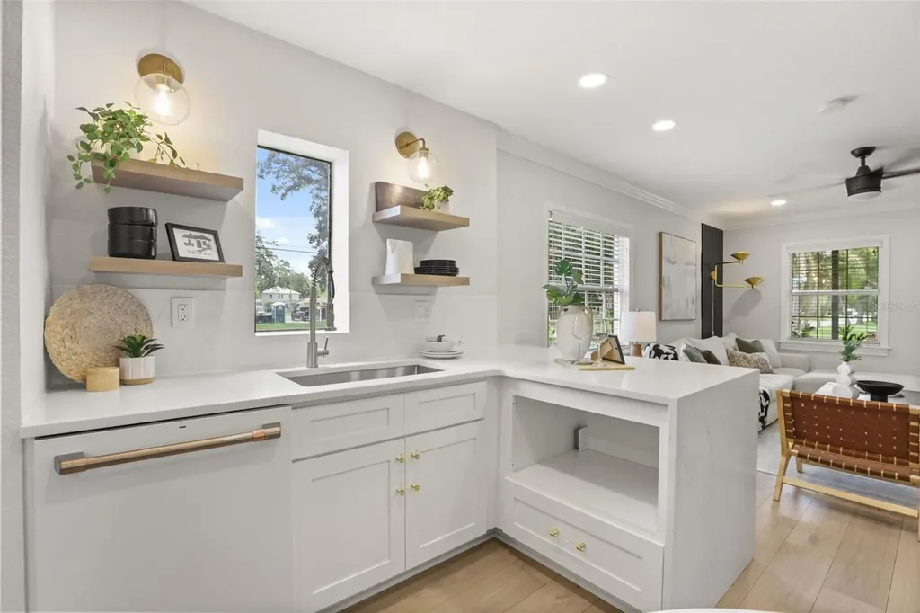 2534 Harrison Avenue Orlando FL 32804
