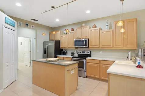 4882 W Breeze Circle Palm Harbor FL 34683