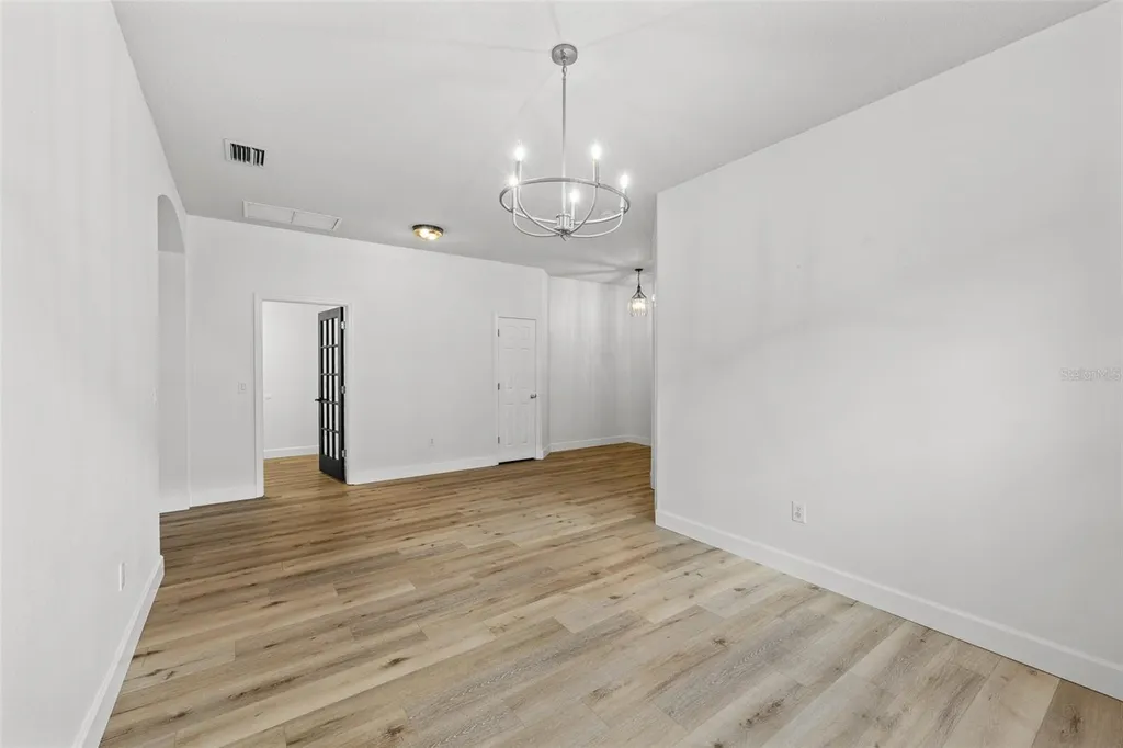 15814 Starling Water Drive Lithia FL 33547