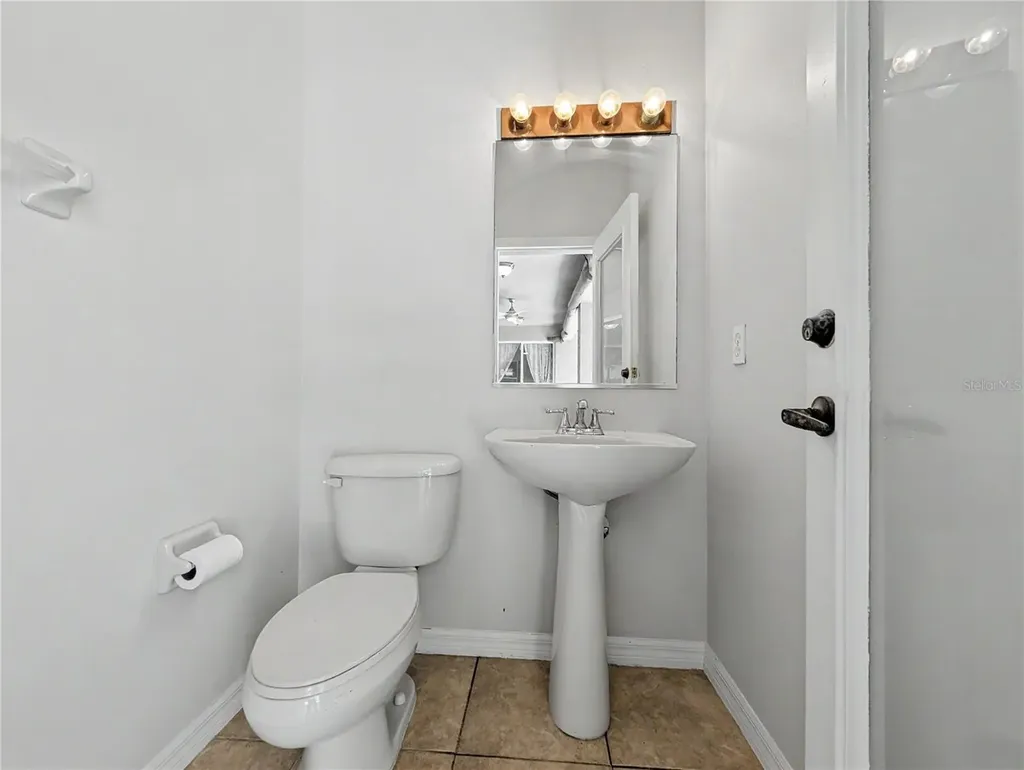 4414 67th Avenue Circle E Sarasota FL 34243