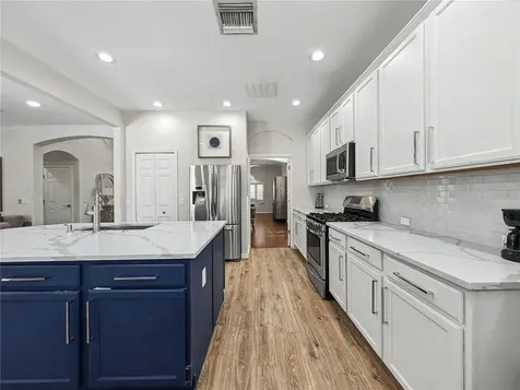 4414 67th Avenue Circle E Sarasota FL 34243