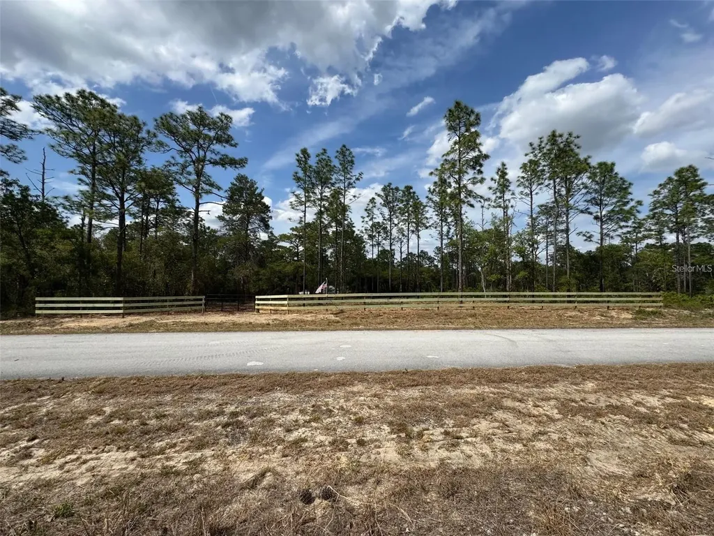 SW Edgewater Boulevard Dunnellon FL 34431