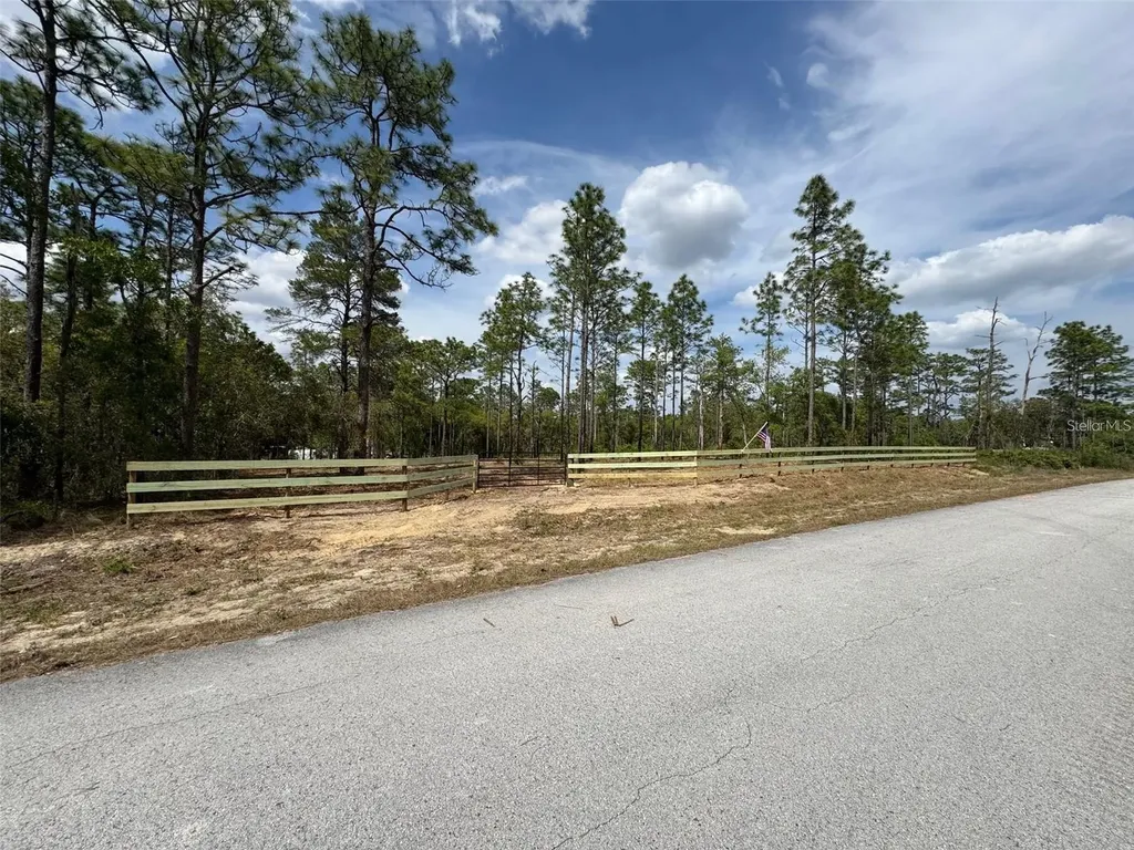 SW Edgewater Boulevard Dunnellon FL 34431