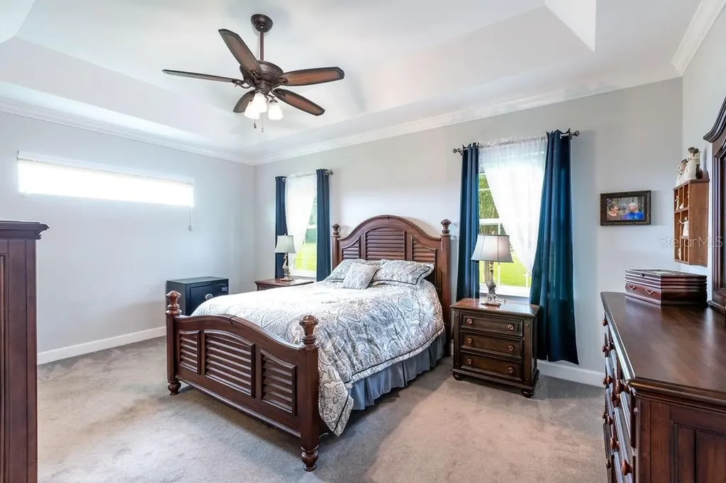 733 SW Marynik Drive High Springs FL 32643