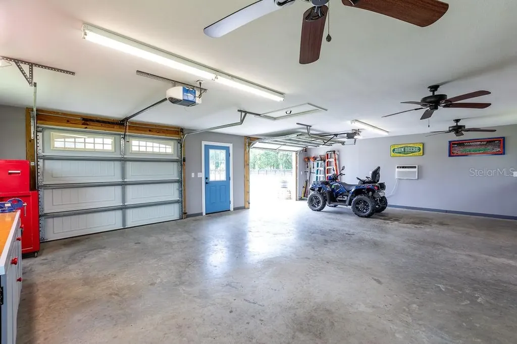 733 SW Marynik Drive High Springs FL 32643