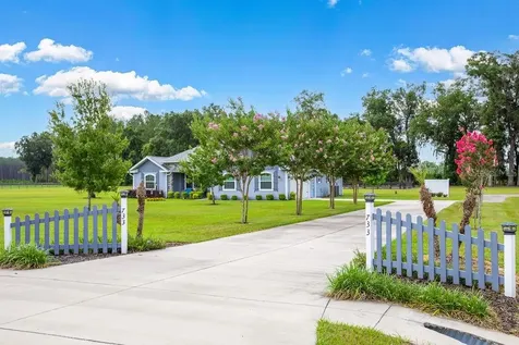 733 SW Marynik Drive High Springs FL 32643