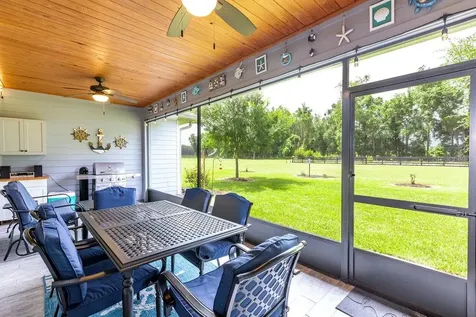 733 SW Marynik Drive High Springs FL 32643