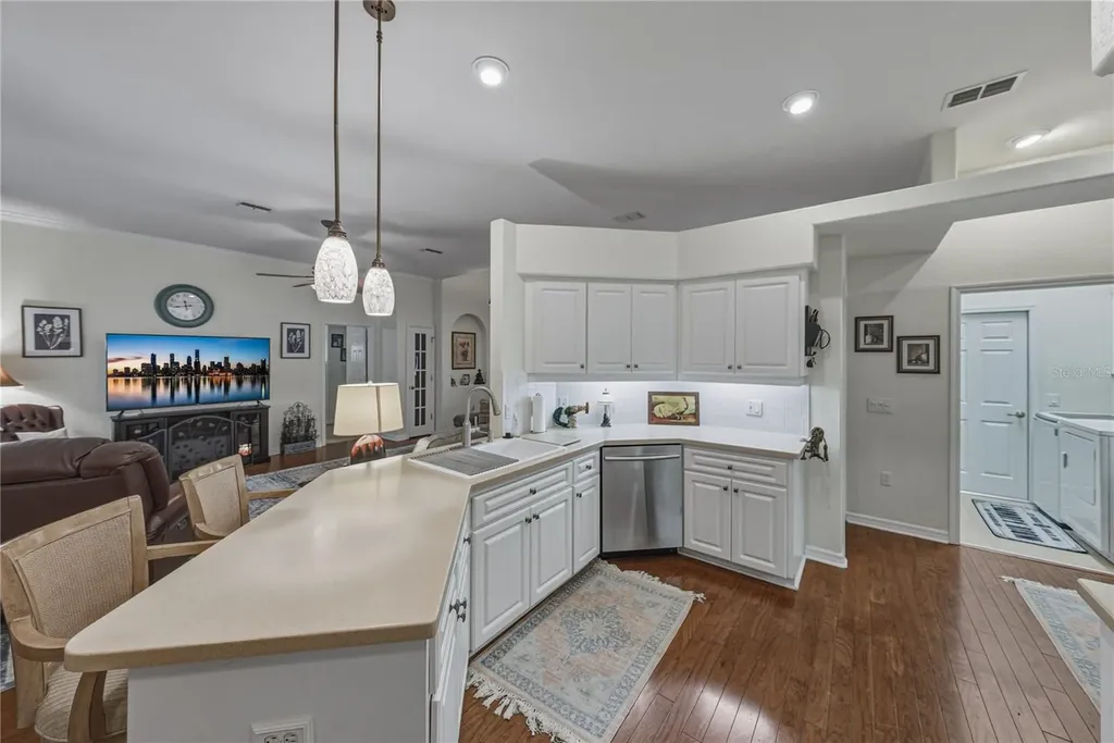 12215 Woodlands Circle Dade City FL 33525