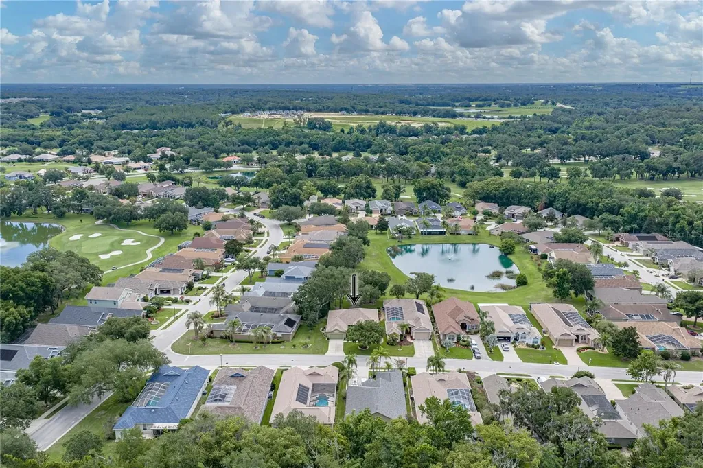12215 Woodlands Circle Dade City FL 33525