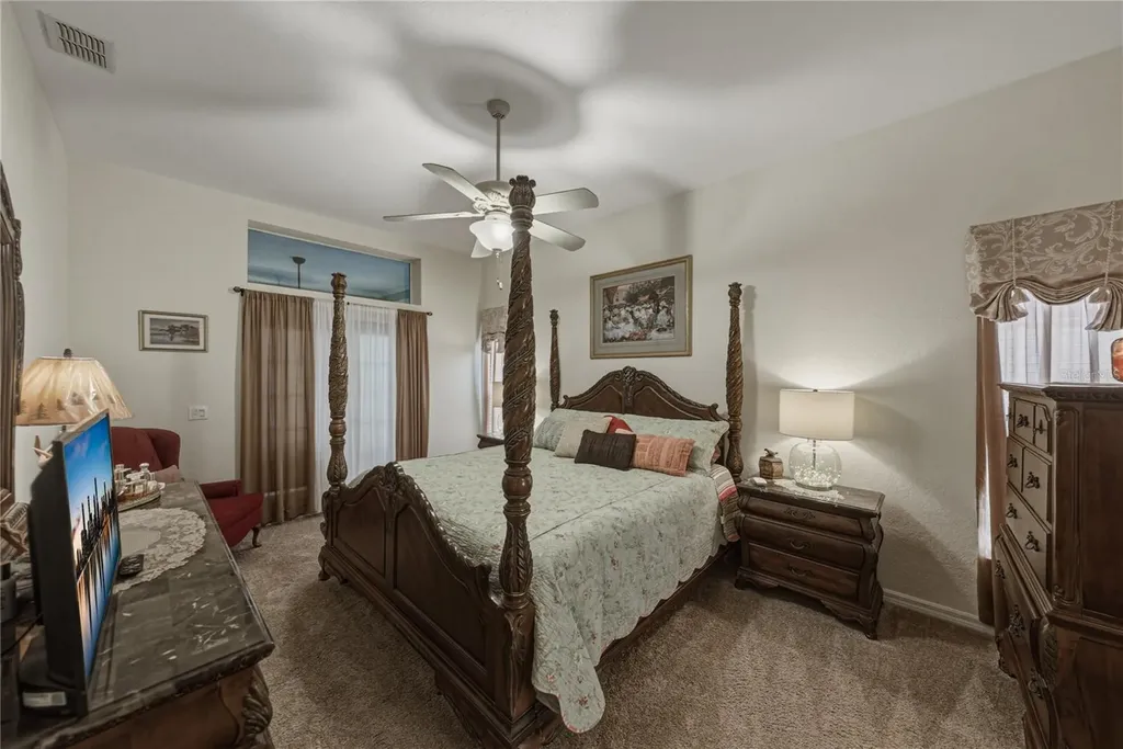 12215 Woodlands Circle Dade City FL 33525