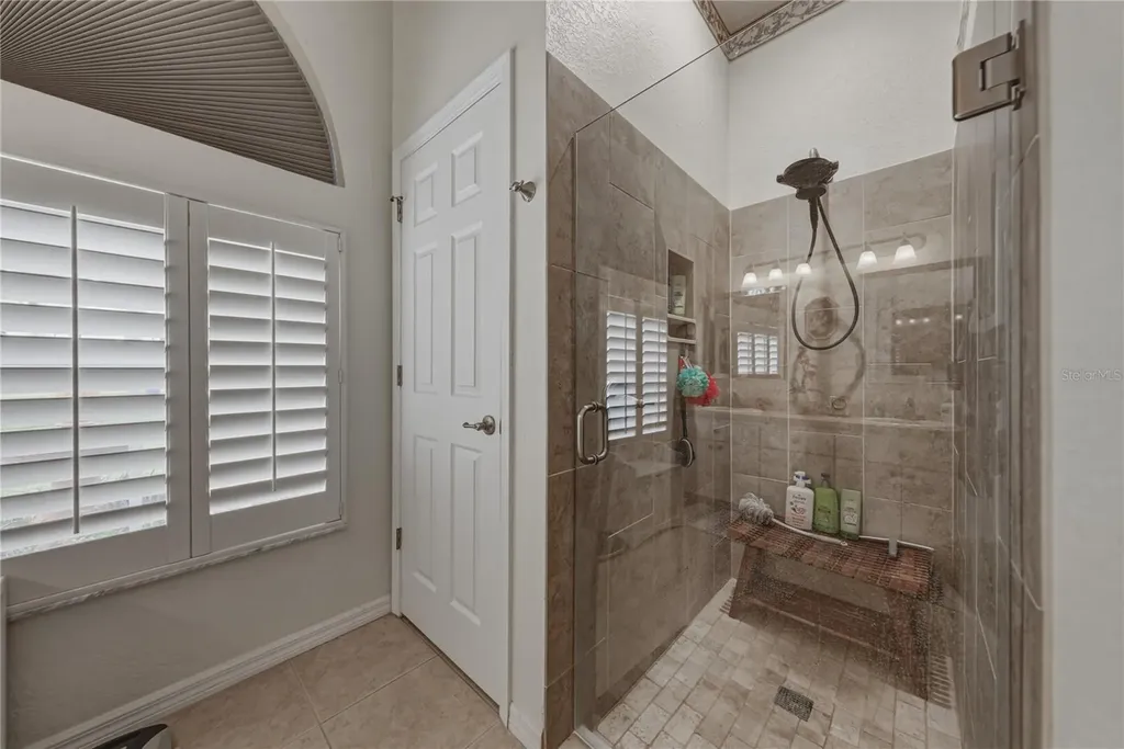12215 Woodlands Circle Dade City FL 33525